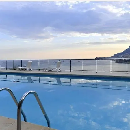 Grand Bleu, Vista Mare E Monaco * روكوبرُن كاب مارتي
